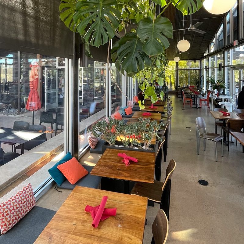 Long table