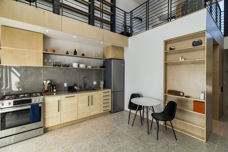 Kitchen dining