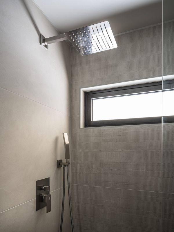 Bath shower